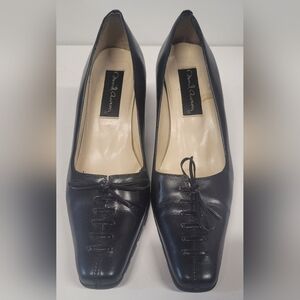 David Aaron Black Lace Kitten Heels 6.5 Pre-owned Nice Condition